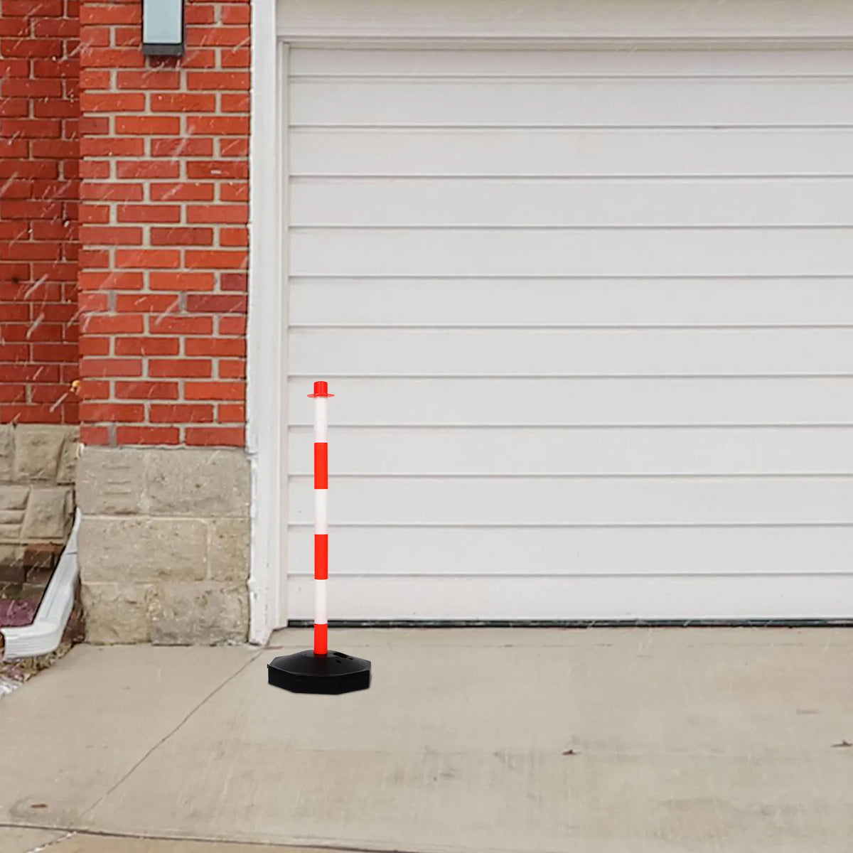 UV-Protected Traffic Delineator Post – Driveway Safety Barrier Traffic Delineator Post PLUSH