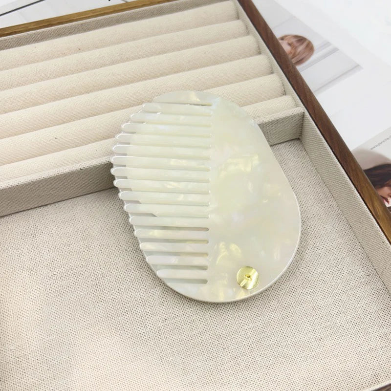 Foldable Travel Hair Comb with Mirror – Wide Tooth Detangler Travel Hair Comb PLUSH Beige