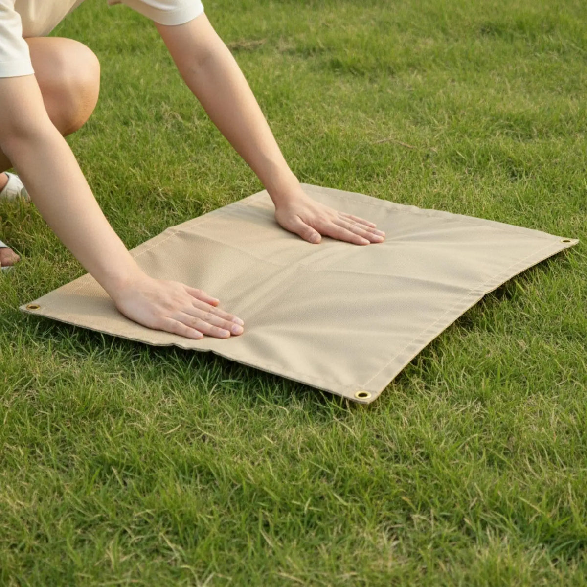 Fiberglass Fire Blanket – Fireproof Mat for Camping & Grilling Fireproof Camping Mat PLUSH