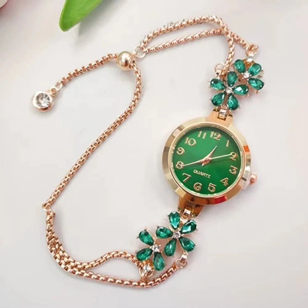 Luxury Vintage Women's Bracelet Watch – Quartz Wrist Watch Women's Bracelet Watch PLUSH