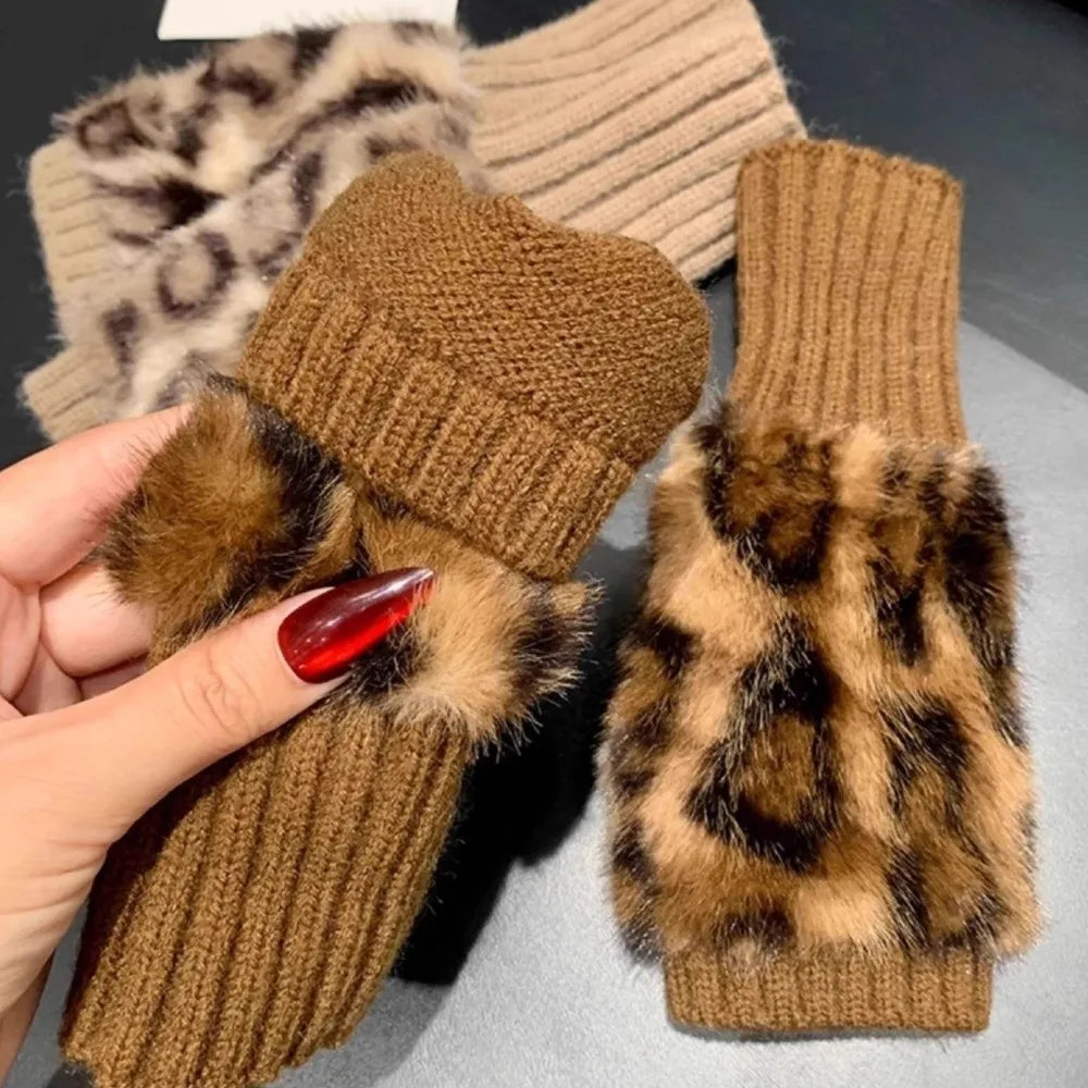 Women's Leopard Fingerless Gloves – Soft Plush Knit Half-Finger Fingerless Knit Gloves PLUSH