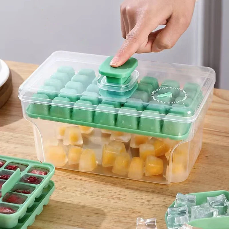 Ice Cube Tray with Lid & Bin – 68 Cubes, Easy Release Ice Cube Tray PLUSH