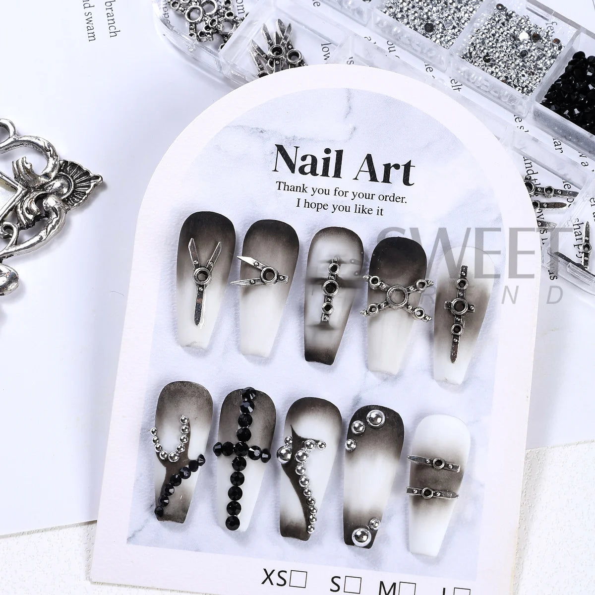 12-Grid Gothic Punk Nail Art Decor – Rhinestone & Rivets Set Nail Art Decoration PLUSH