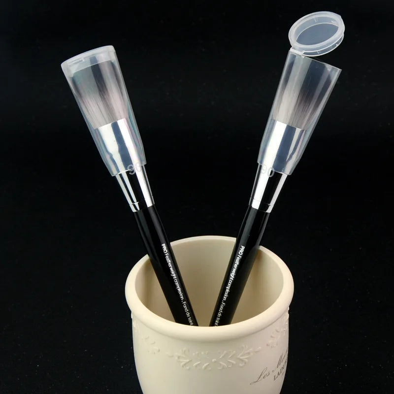 Pro Featherweight Complexion Brush #90 – Foundation & Blush Makeup Brush PLUSH