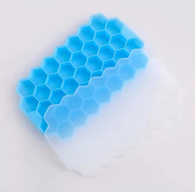 Silicone Ice Cube Tray 148 Cubes Large-Capacity BPA-Free & Lid Silicone Ice Tray PLUSH Blue 4Pcs