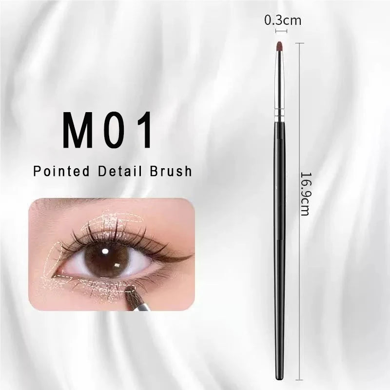 PLUSH Horse Hair Eye Detail Brush – Precision Eye Makeup Eye Makeup Brush PLUSH M01