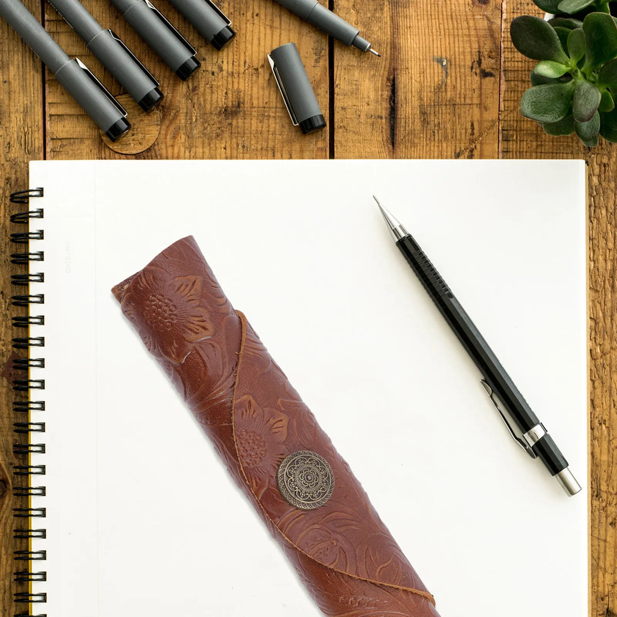 Leather Pen Sleeve for Notebook – Snap Button Pen Holder Pen Sleeve Case PLUSH
