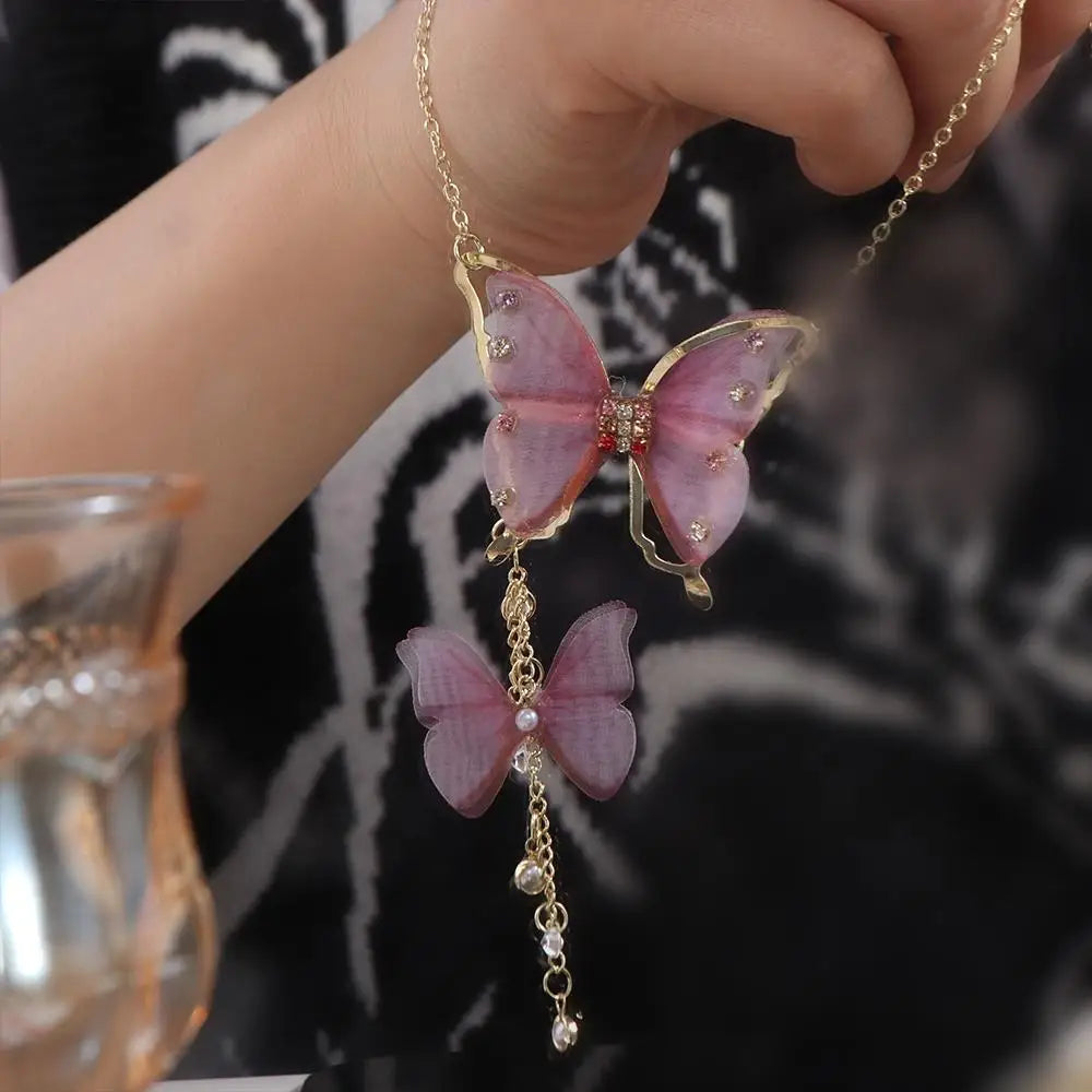 Tulle Butterfly Pendant Necklace – Rhinestone Pearl Korean Style Pendant Necklace PLUSH
