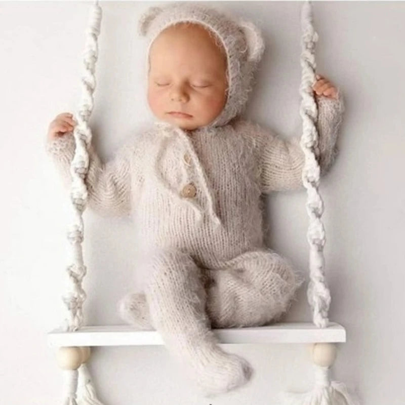 Newborn Wooden Swing Chair Photography Prop | 0–6M Baby Photography Prop PLUSH