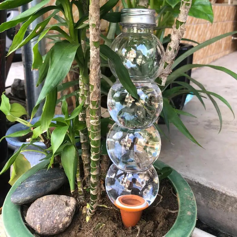Automatic Self-Watering Plant Stake – 500ml Drip Irrigator Plant Watering Stake PLUSH