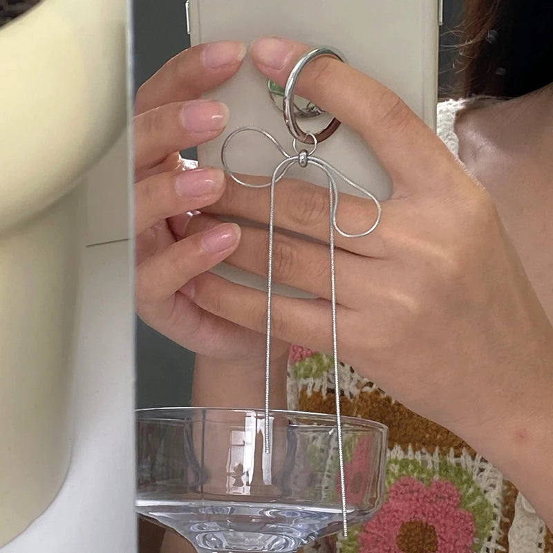 Bow-Knot Chain Finger Ring Holder – 360° Rotatable Phone Stand Phone Ring Holder PLUSH