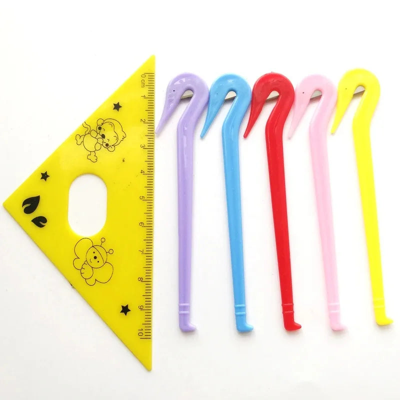 Hair Tie Rubber Band Cutter & Remover Tool – Salon Use Hair Styling Tool PLUSH