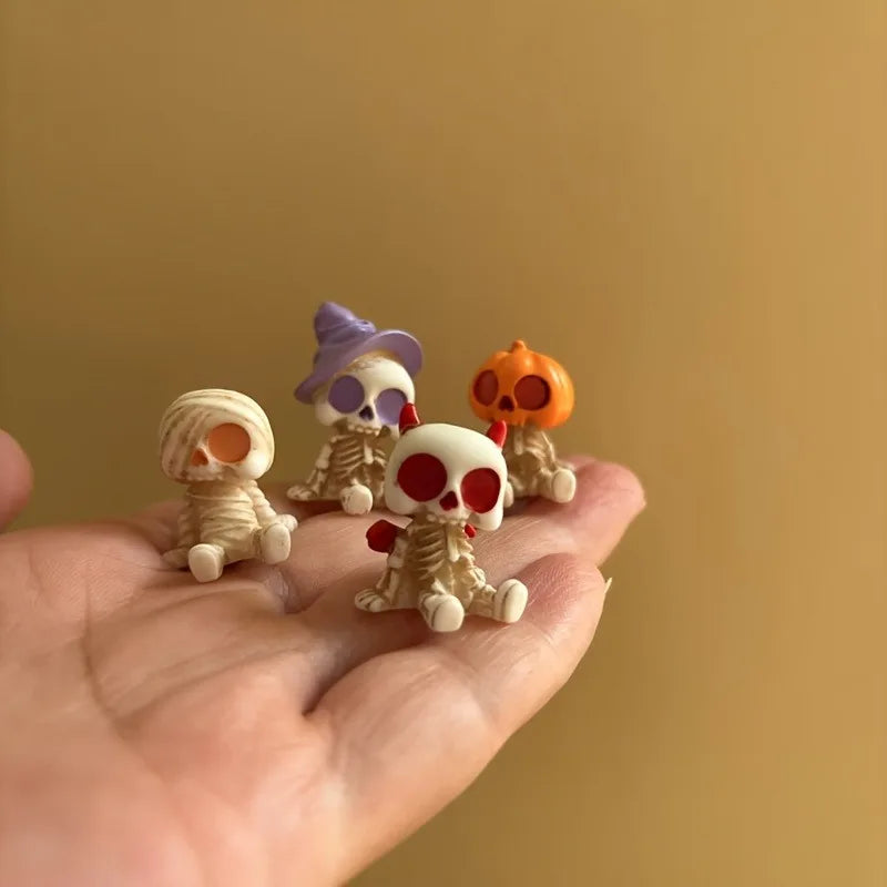 Halloween Skeleton & Mummy Mini Resin Figurines – 4/6Pcs Halloween Figurines PLUSH