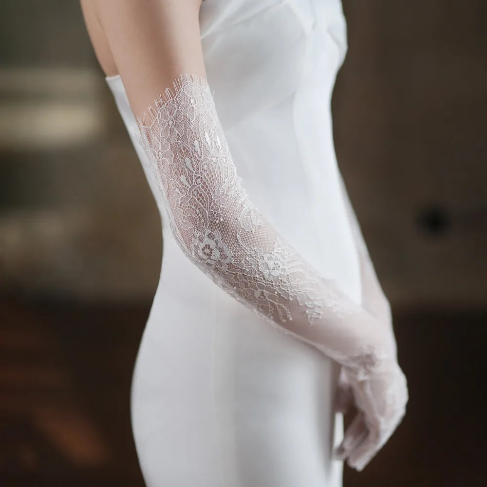 Women's Lace Mesh Gloves – Bridal, Wedding & Cosplay Party Lace Fashion Gloves PLUSH