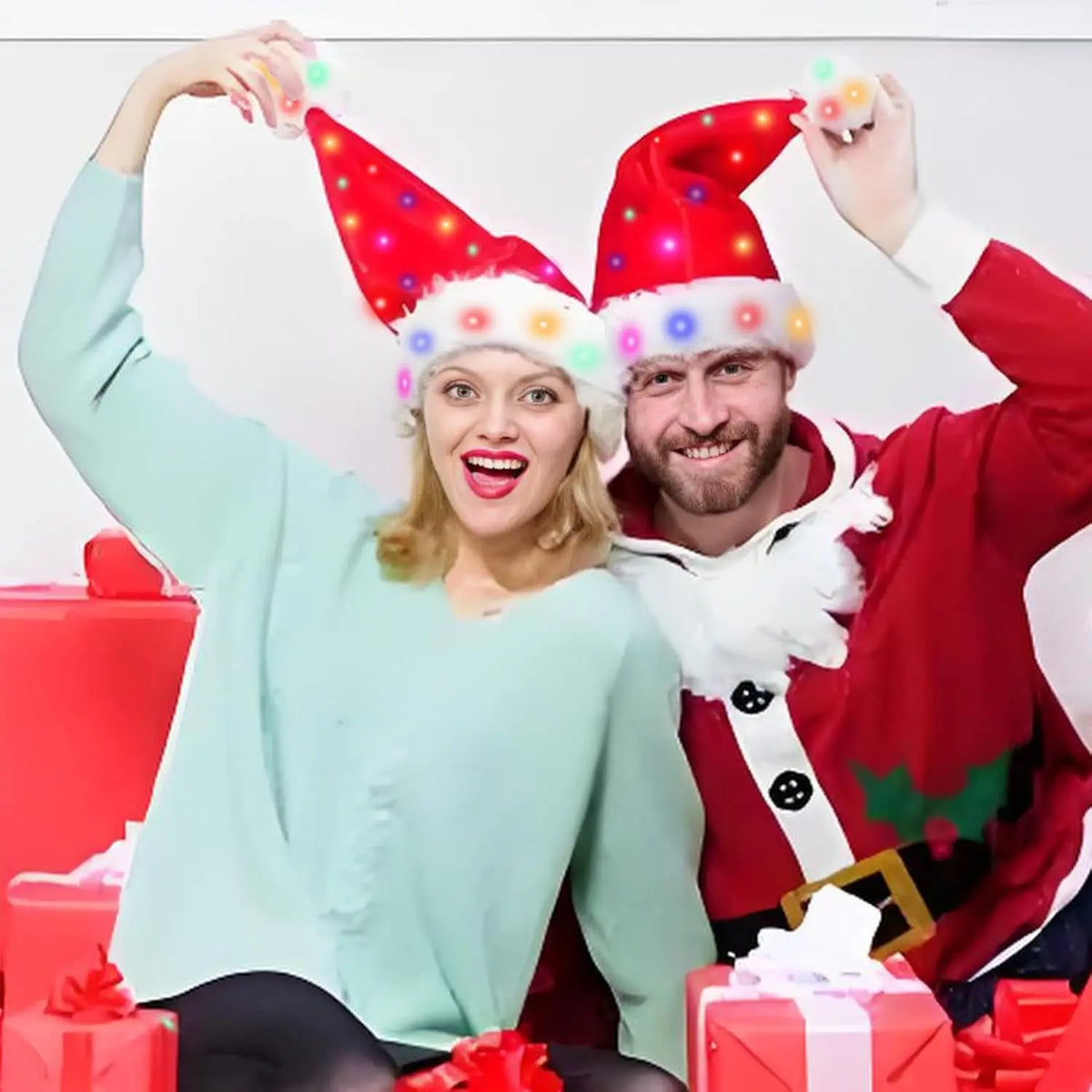 LED Light-Up Santa Hat – Plush Christmas Cap Adults & Kids LED Christmas Hat PLUSH