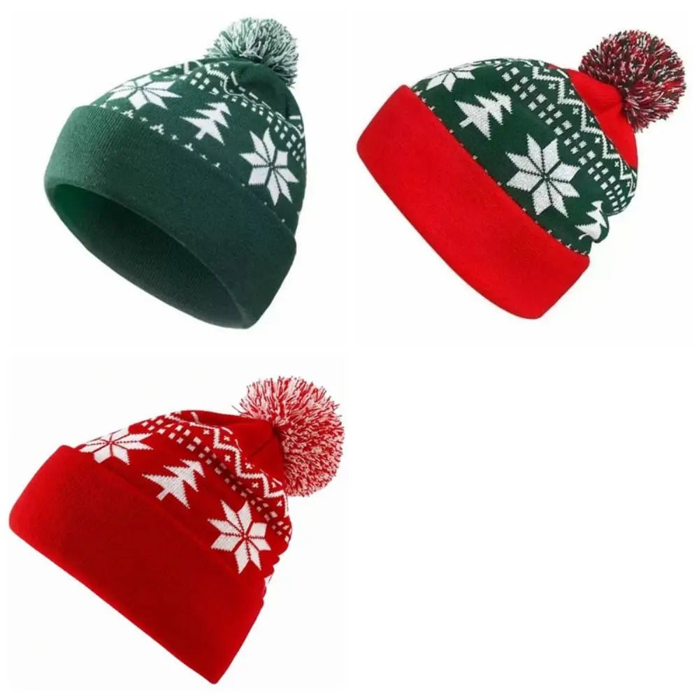 Christmas Snowflake Knitted Beanie Hat – Festive Jacquard Knitted Beanie Hat PLUSH