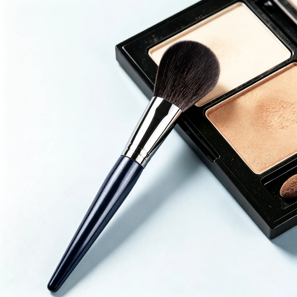 PLUSH Galaxy Powder Brush – Soft Natural Goat Hair Makeup Makeup Powder Brush PLUSH