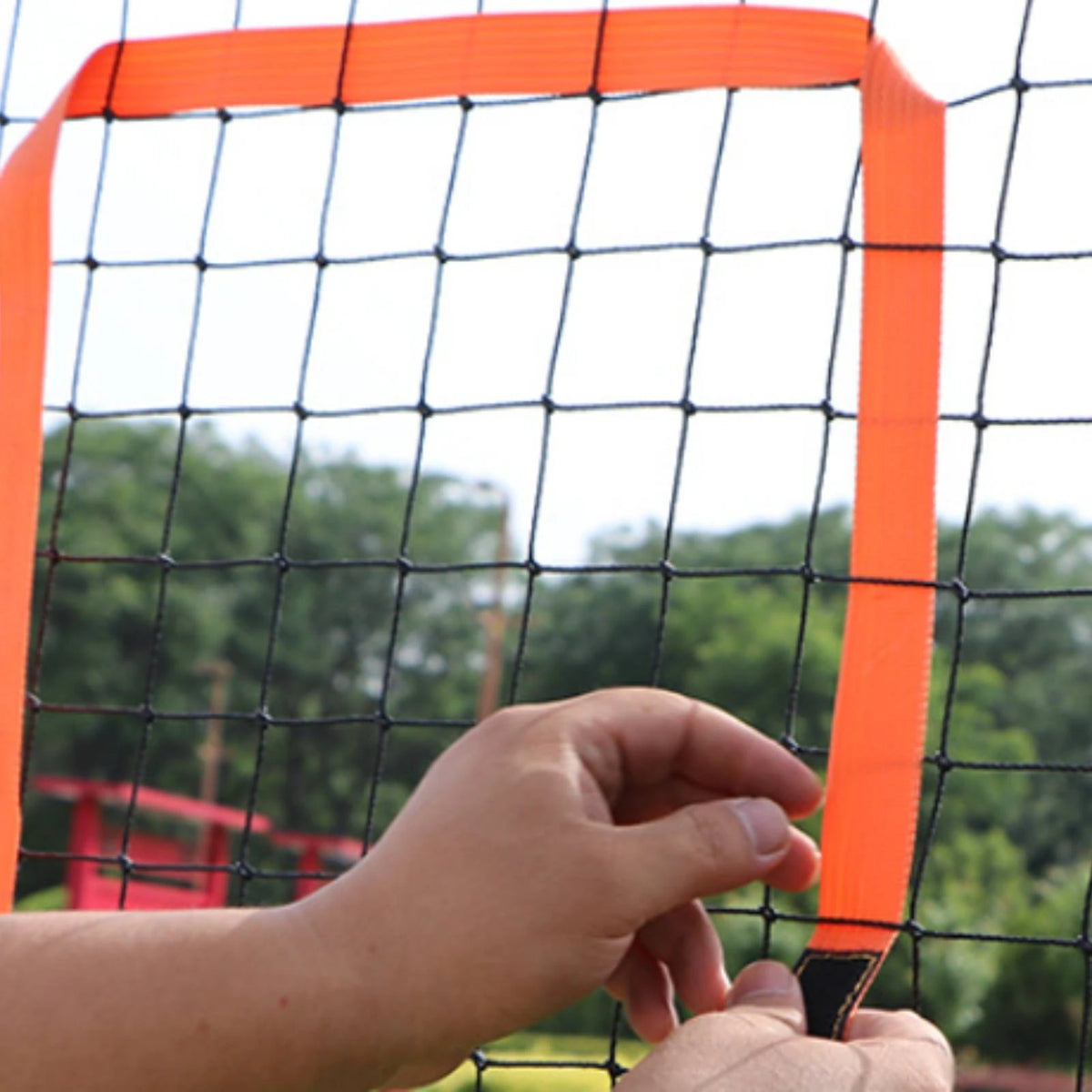 Sports Rebound Net Steel Frame 4×7ft – Pitching Training Aid Sports Rebounder Net PLUSH