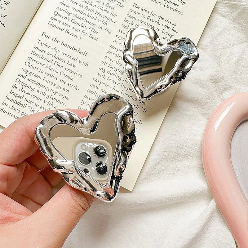 Silver Heart Mirror Phone Finger Holder & Stand | Luxe Style Phone Finger Stand PLUSH