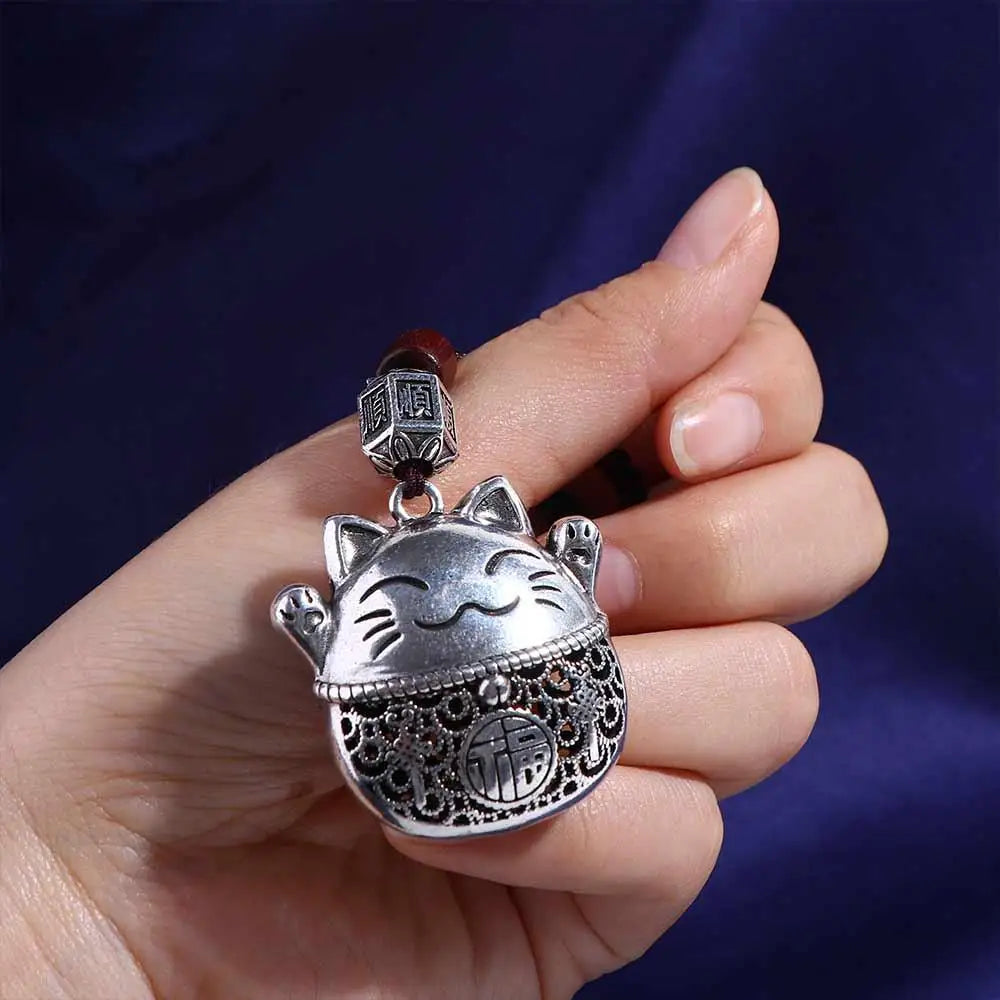 Maneki Neko Lucky Cat Key Chain – Chinese Style Charm Pendant Charm Key Chain PLUSH