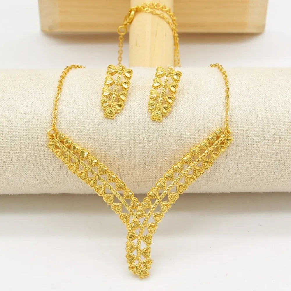 Vintage Gold Flower Jewelry Set – Necklace & Stud Earrings Jewelry Set PLUSH Style C