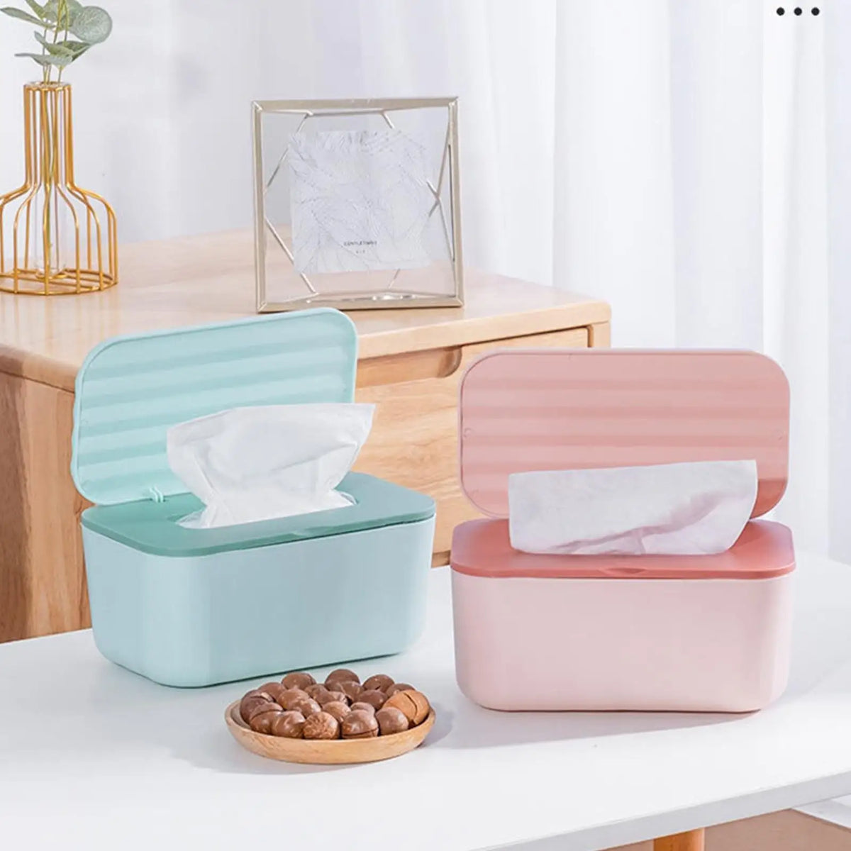 Dustproof Wipes Dispenser Box with Lid | Home Car Office Wipes Dispenser Box PLUSH