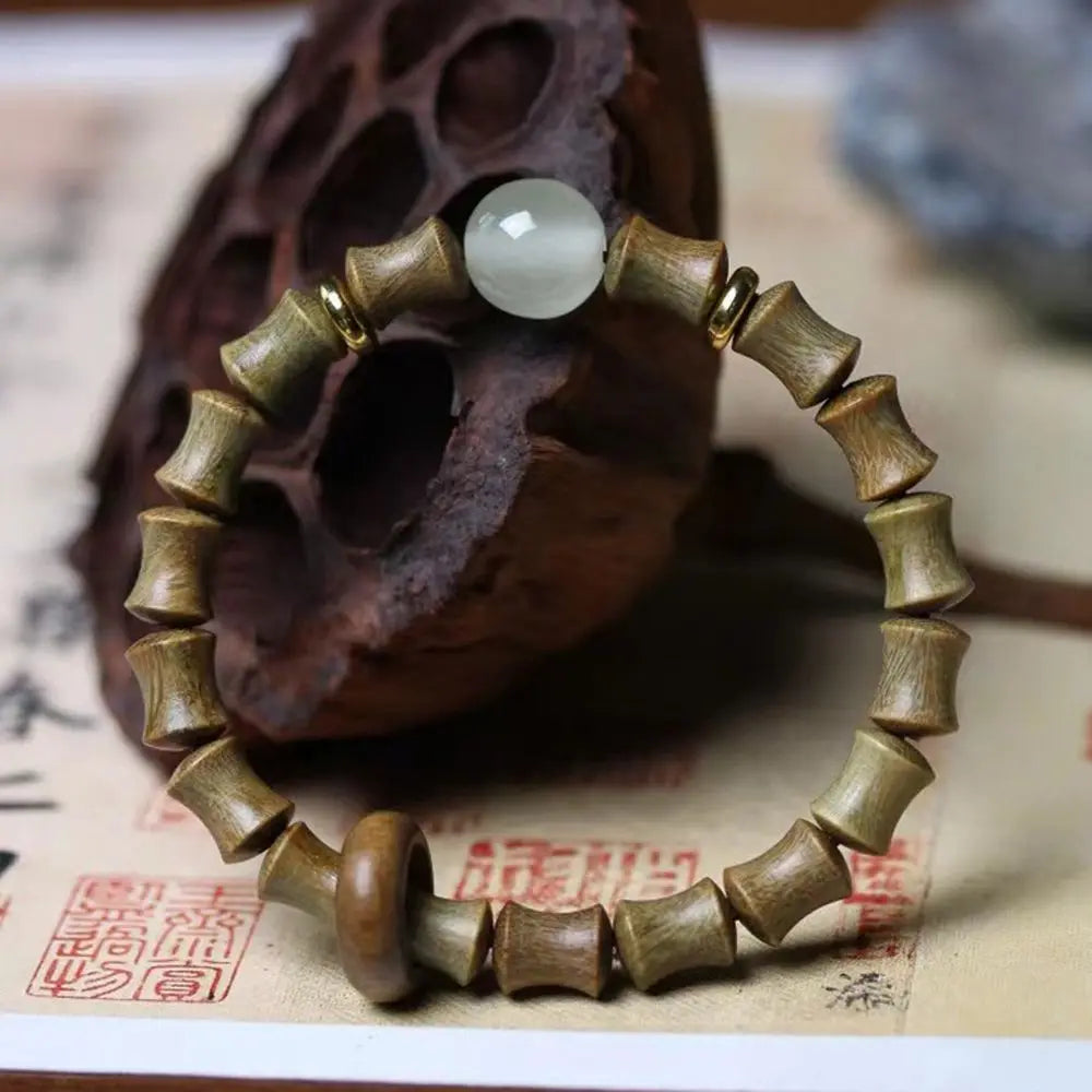 Green Sandalwood Beaded Bracelet – Unisex Wood Charm Beaded Wood Bracelet PLUSH