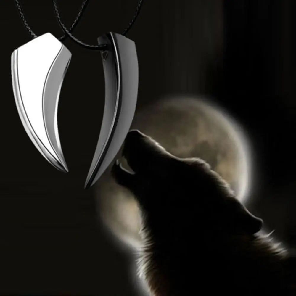 Wolf Pendant Necklace – Zinc Alloy Fashion Jewelry Silver/Black Pendant Necklace PLUSH