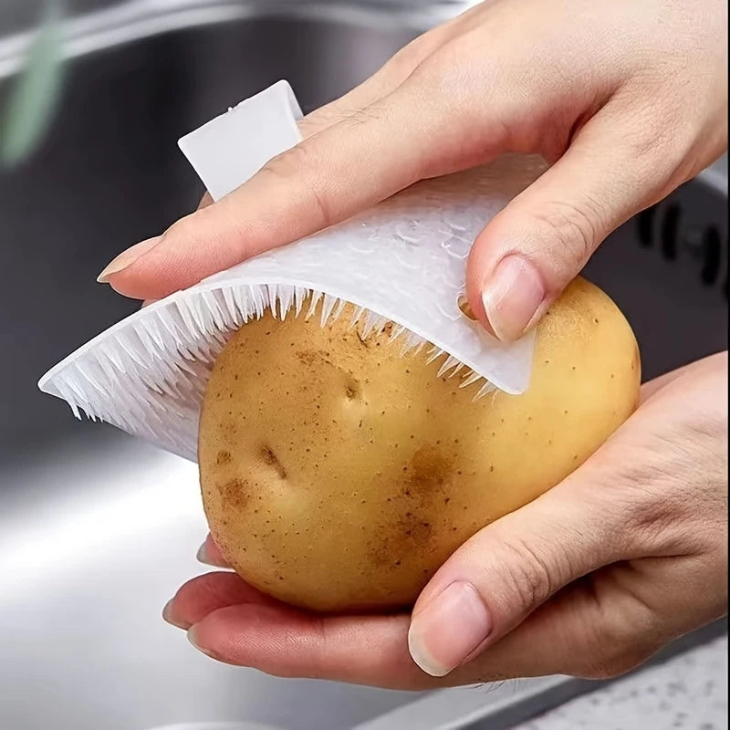 Bendable Fruit & Vegetable Cleaning Brush – Kitchen Scrubber Vegetable Cleaning Brush PLUSH