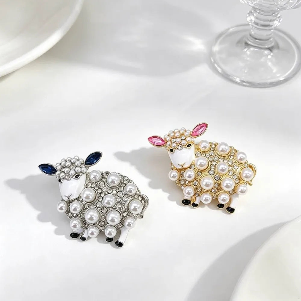 Sheep Brooch Pin – Imitation Pearl & Rhinestone Animal Pin Animal Brooch Pin PLUSH