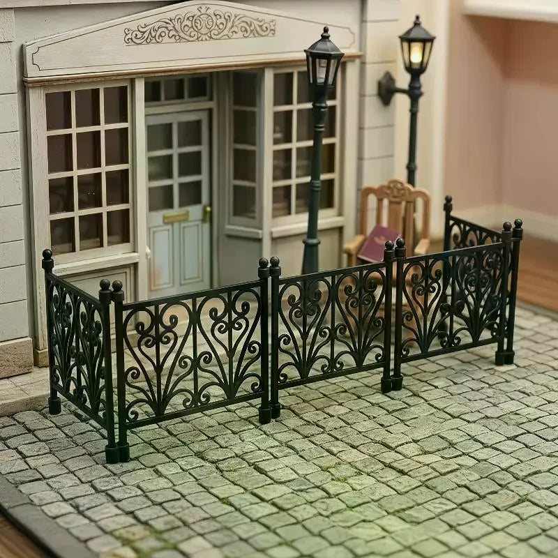 Dollhouse Carved Fence Miniature Model – DIY Scene & Décor Miniature Dollhouse Accessory PLUSH