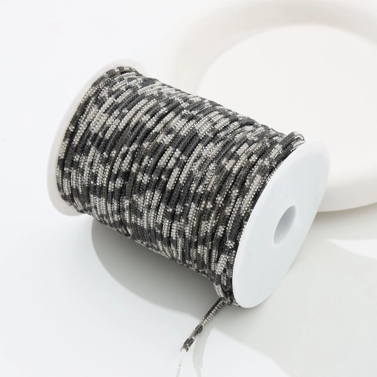 50 Yards 4mm Glass Rhinestone Rope Crystal Cord Trim – DIY Rhinestone Cord Trim PLUSH black white 4mm 50yards