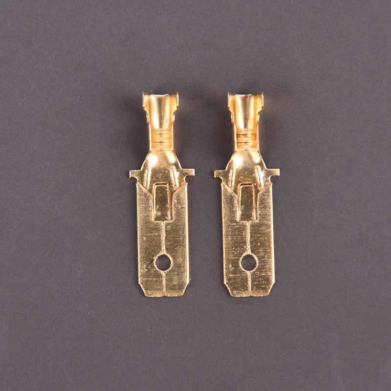 2-Pin DC T-Shape Power Connector Plug for Walkie Talkie Radio Radio Power Connector PLUSH