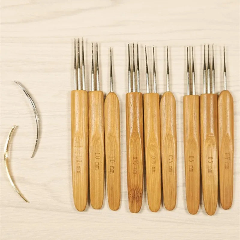 Wooden Crochet Dreadlocks Braid Needle – Hair Extension Tool Hair Crochet Needle PLUSH