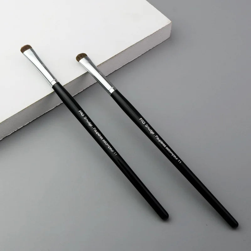 SEP #11 Flat Halo Eye Shadow Brush – Horse Hair Blending Eye Shadow Brush PLUSH