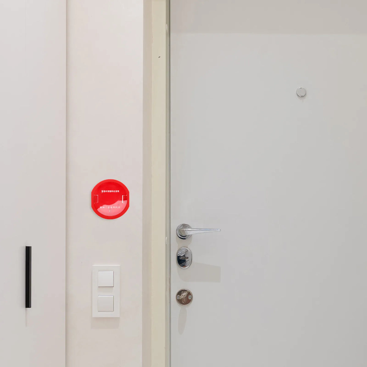 Emergency Key Lock Box – Wall Mounted Fire Safety Lockbox Key Lock Box PLUSH
