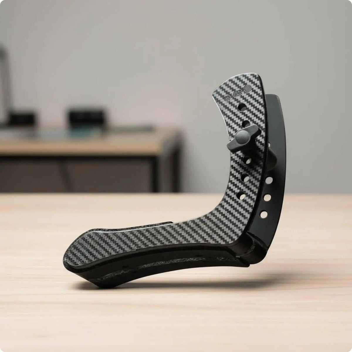 Ergonomic Guitar Rest Stand – Adjustable Carbon Fiber Support Guitar Rest Stand PLUSH