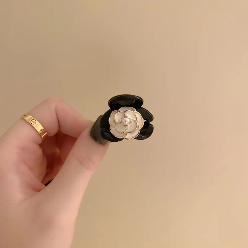 Black Camellia Mini Hair Claw Clip – Elegant Floral Hairpin Hair Claw Clip PLUSH