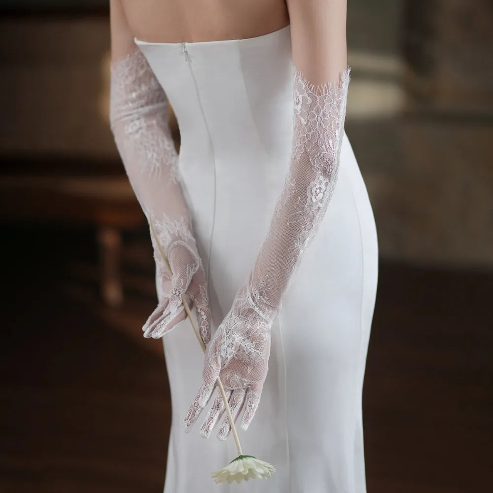 Women's Lace Mesh Gloves – Bridal, Wedding & Cosplay Party Lace Fashion Gloves PLUSH