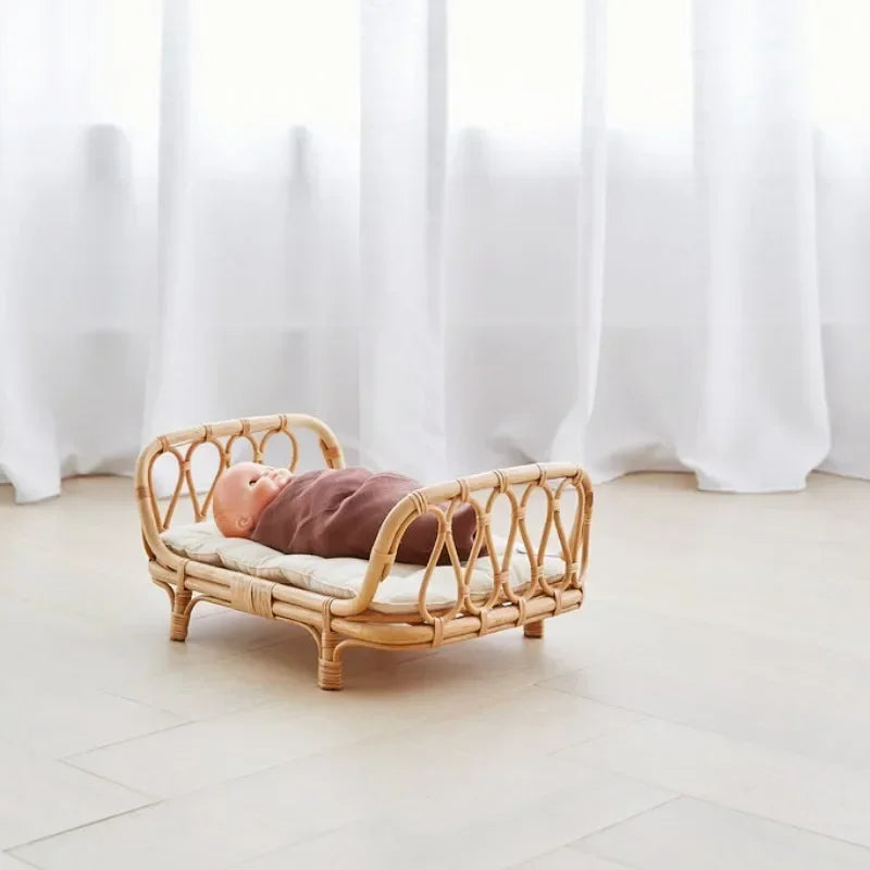 Handmade Rattan Baby Doll Bed – Newborn Photography Prop Photography Prop PLUSH