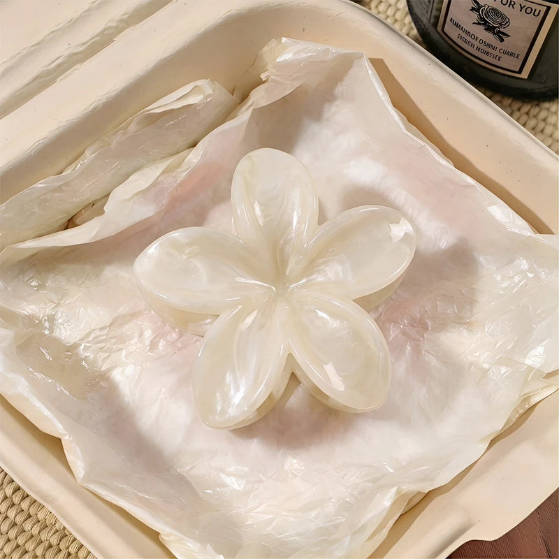 Hawaii Floral Hair Claw Clip – Boho Y2K Beach Hair Accessory Floral Hair Clip PLUSH