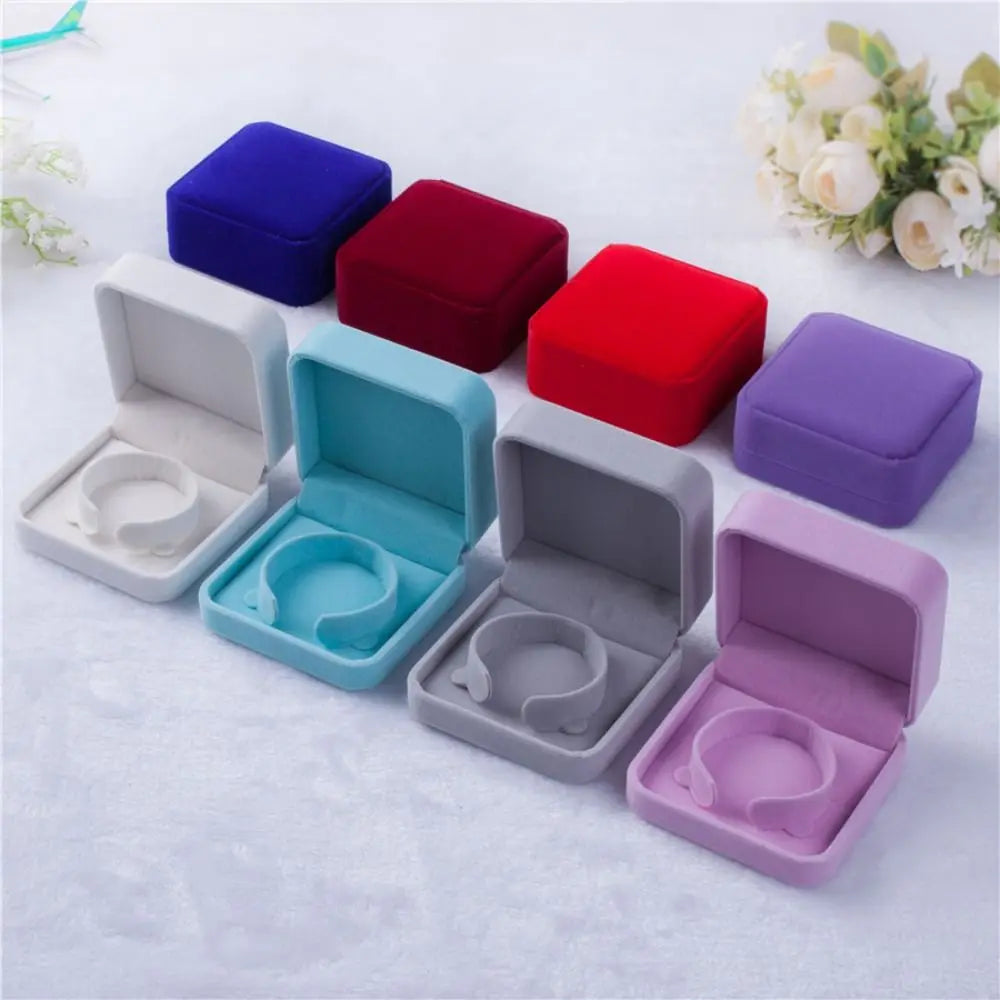 Small Velvet Jewelry Box – Bangle & Bracelet Gift Box Jewelry Gift Box PLUSH