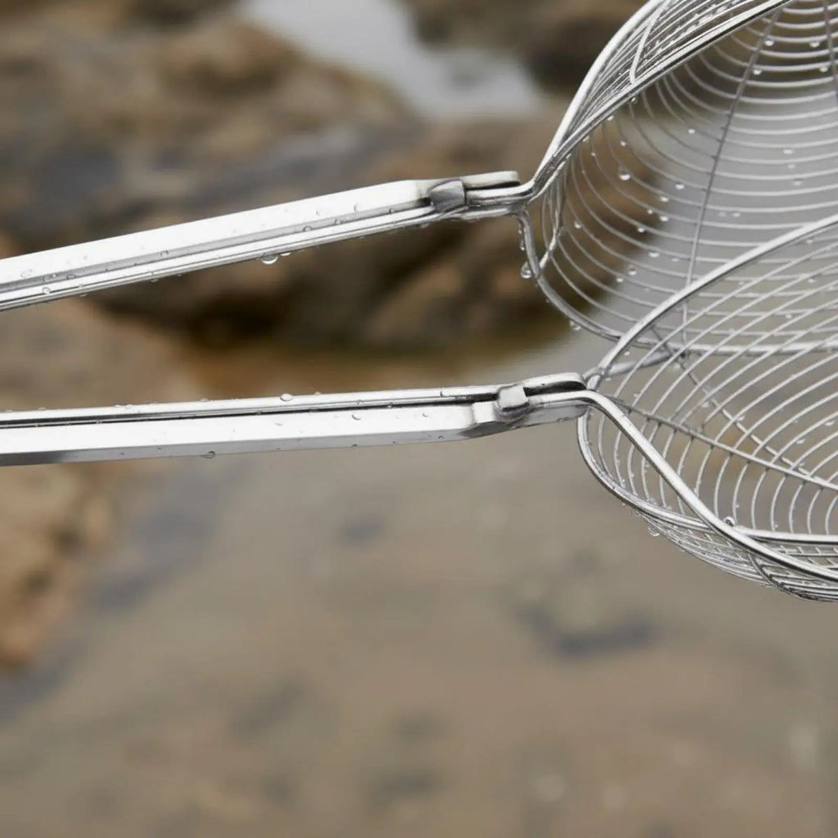 Stainless Steel Grabber Cage Clamp – Long Handle Seafood Picker Seafood Grabber Tool PLUSH