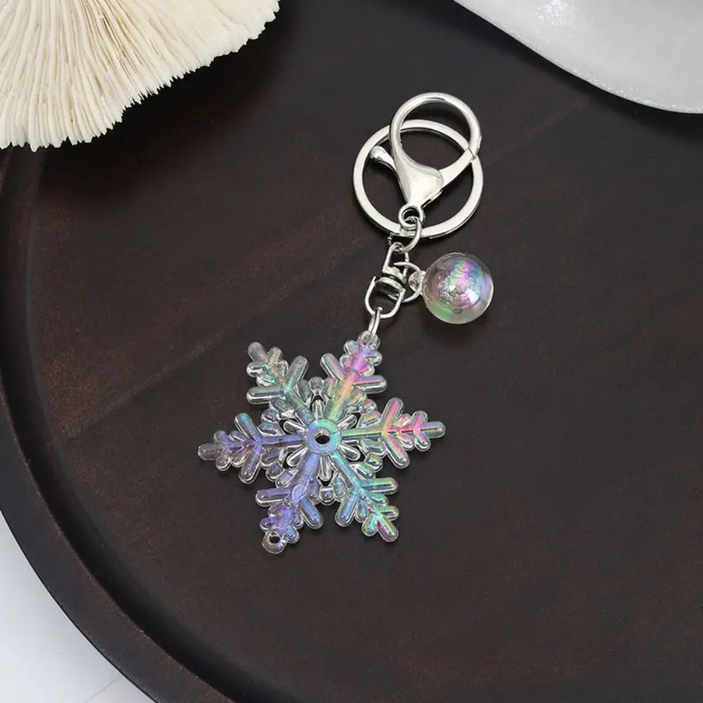 Transparent Snowflake Acrylic Keychain – Colorful Laser Pendant Acrylic Keychain PLUSH white