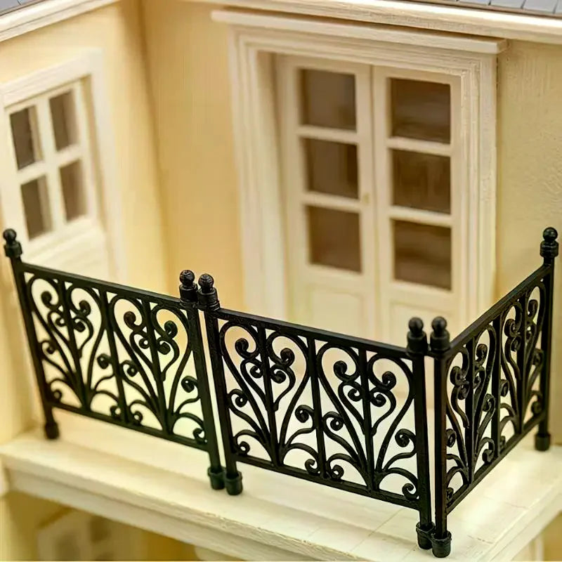 Dollhouse Carved Fence Miniature Model – DIY Scene & Décor Miniature Dollhouse Accessory PLUSH