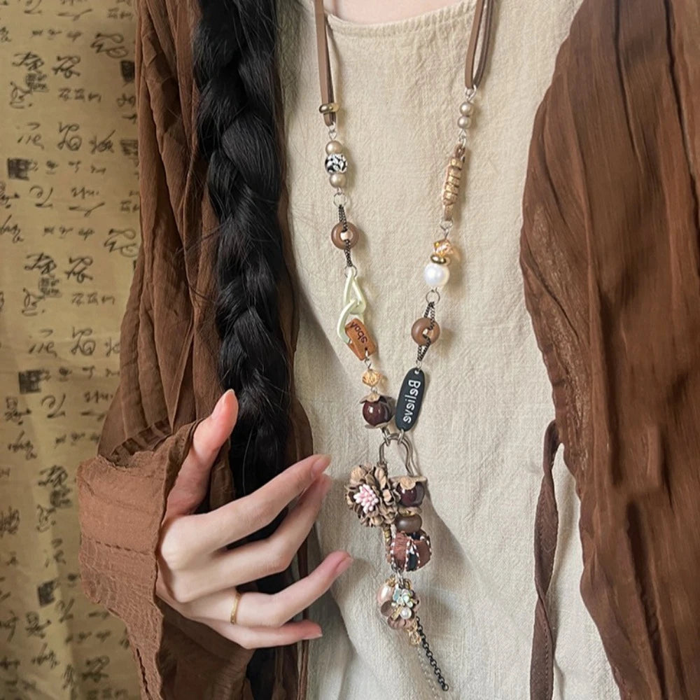 Bohemian Wood Tassel Necklace – Ethnic Floral Sweater Chain Pendant Necklace PLUSH
