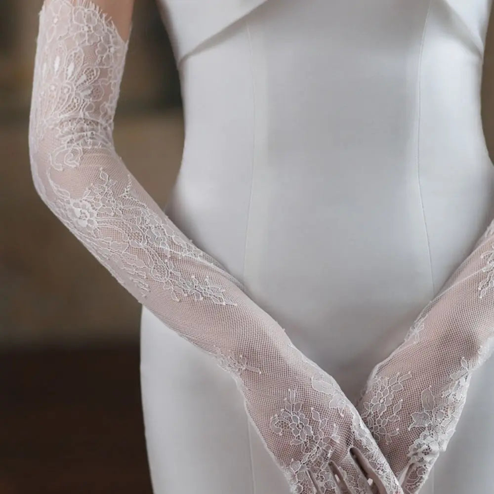 Women's Lace Mesh Gloves – Bridal, Wedding & Cosplay Party Lace Fashion Gloves PLUSH