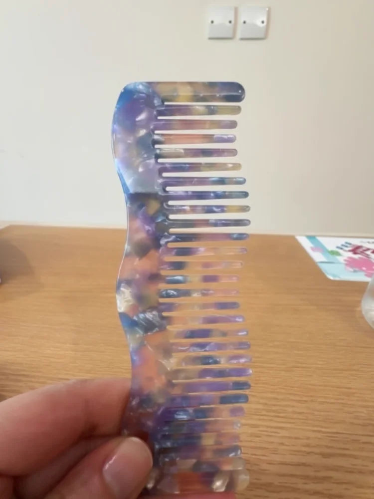 Wavy French Acetate Hair Comb – Anti-Static & Portable Acetate Hair Comb PLUSH