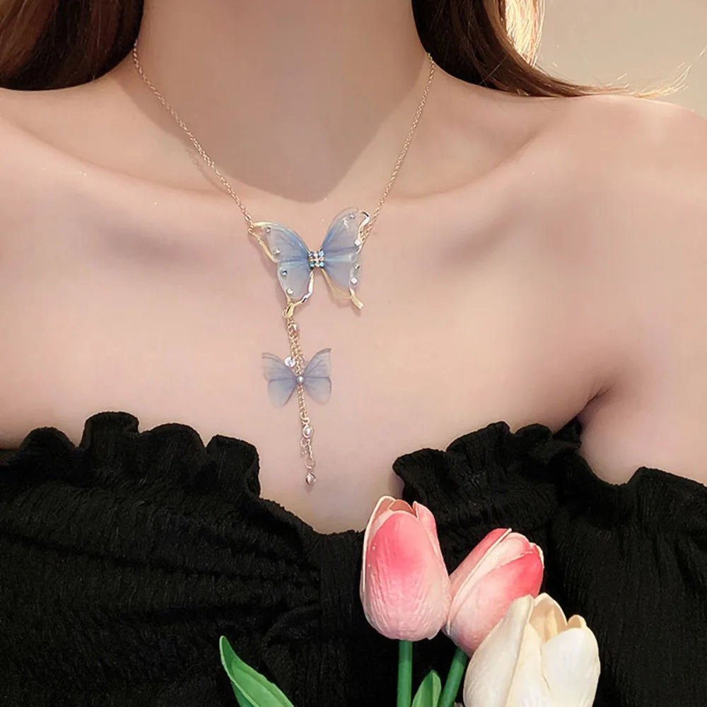 Tulle Butterfly Pendant Necklace – Rhinestone Pearl Korean Style Pendant Necklace PLUSH